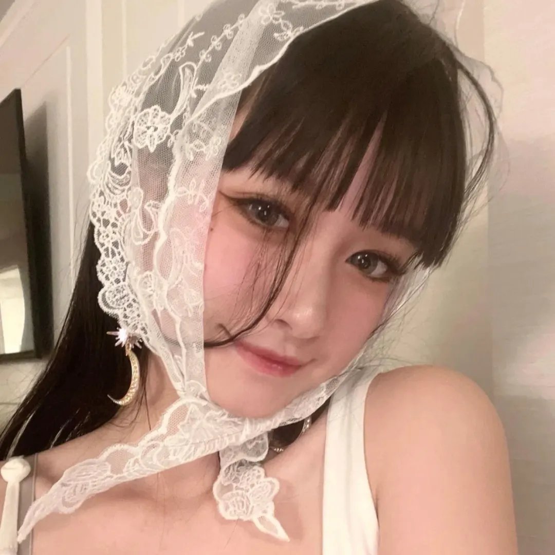加油站的女孩